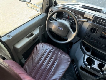 Picture of 2016 Ford E-450 Eldorado Non-CDL Shuttle Bus