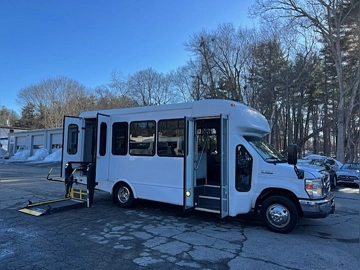 Picture of 2013 Ford E350 ADA Shuttle Bus