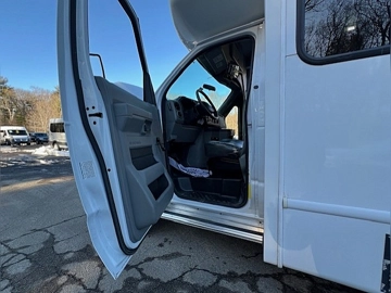 Picture of 2013 Ford E350 ADA Shuttle Bus
