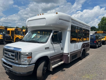Picture of 2012 Starcraft Starlite Shuttle Bus