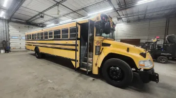 2011 Blue Bird Vision 72 Passenger