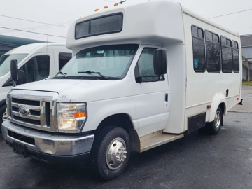 Picture of 2016 Ford E-350 ADA Shuttle Bus