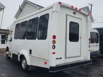 Picture of 2016 Ford E-350 ADA Shuttle Bus