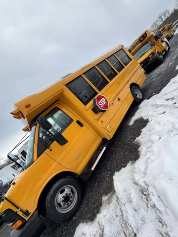 Picture of 2014 Chevrolet Thomas Minotour Shuttle Bus