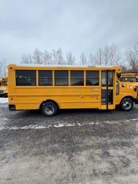 Picture of 2014 Chevrolet Thomas Minotour Shuttle Bus
