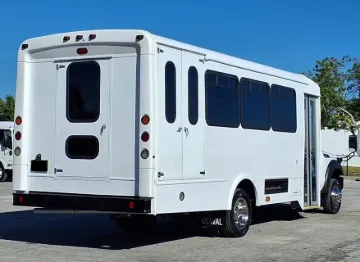 2016 Ford F-550 Glaval 22P ADA
