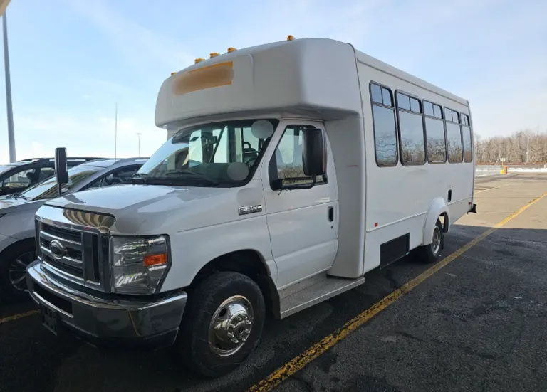 Picture of 2018 Ford E-350 ADA Shuttle Bus