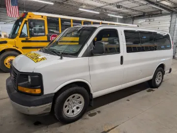 2014 GMC 7 Passenger School Van