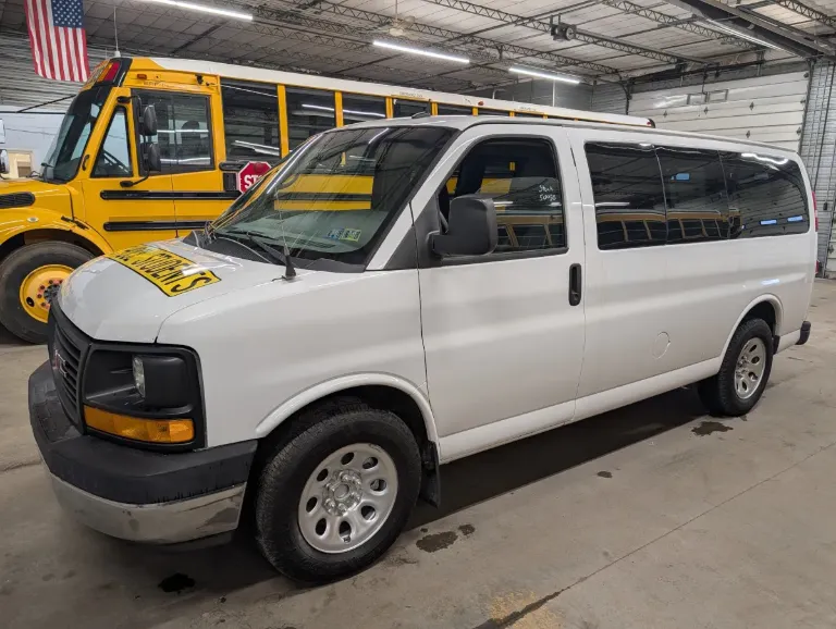 2014 GMC 7 Passenger School Van