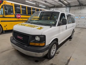 2014 GMC 7 Passenger School Van