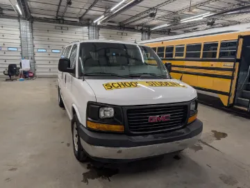 2014 GMC 7 Passenger School Van