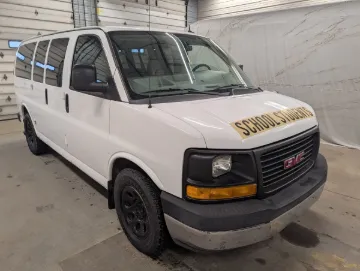 2014 GMC 7 Passenger School Van