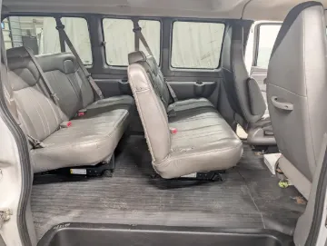 2014 GMC 7 Passenger School Van