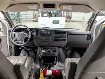 2014 GMC 7 Passenger School Van