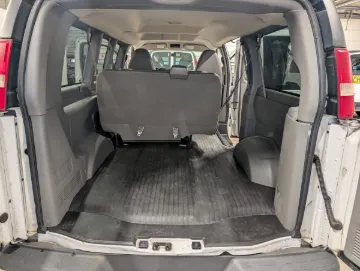 2014 GMC 7 Passenger School Van