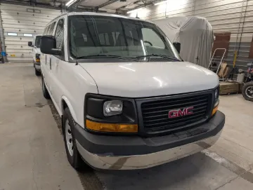 2014 GMC 7 Passenger School Van
