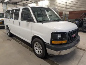 2014 GMC 7 Passenger School Van