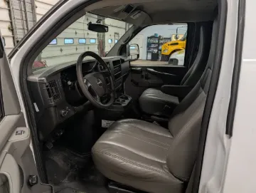 2014 GMC 7 Passenger School Van