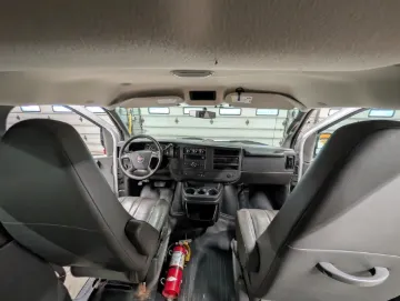 2014 GMC 7 Passenger School Van
