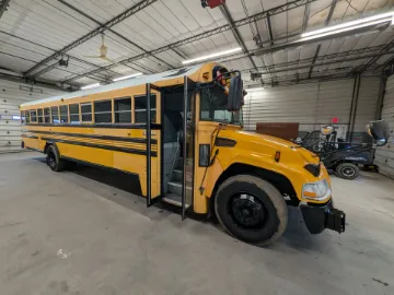 2012 Blue Bird Vision 72 Passenger