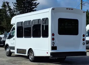 2018 Ford T-350HD Starcraft 12P