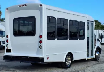 2018 Ford T-350HD Starcraft 12P