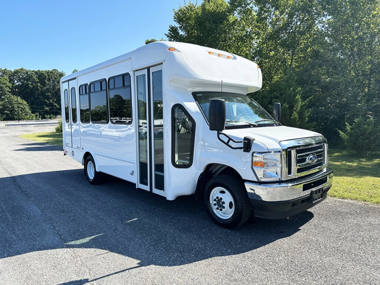 Picture of 2025 Ford E450 Starcraft Allstar ADA Shuttle Bus