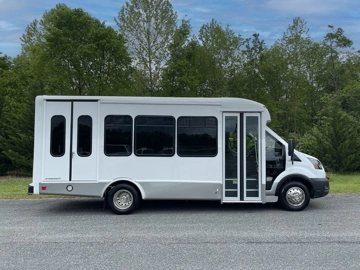 Picture of 2025 Ford Transit Starcraft Starlite ADA Shuttle Bus
