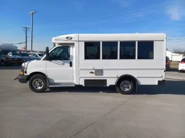 Picture of 2015 Starcraft Chevy MFSAB Bus