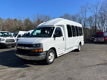 Picture of 2015 Chevrolet Express Cutaway Shuttle Bus