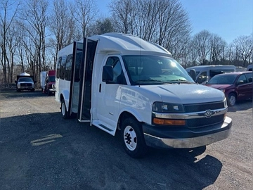 Picture of 2015 Chevrolet Express Cutaway Shuttle Bus