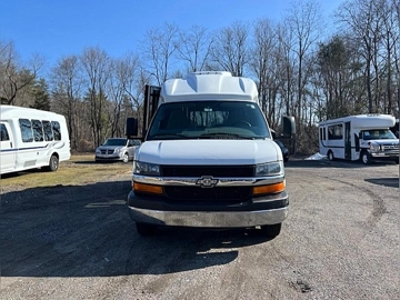 Picture of 2015 Chevrolet Express Cutaway Shuttle Bus