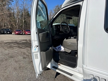 Picture of 2015 Chevrolet Express Cutaway Shuttle Bus