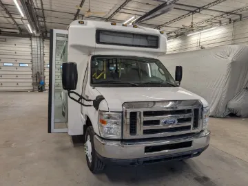 2014 Ford E450 Glaval 20P