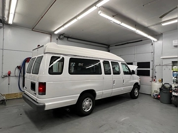 Picture of 2010 Ford E-250 ADA Passenger Van