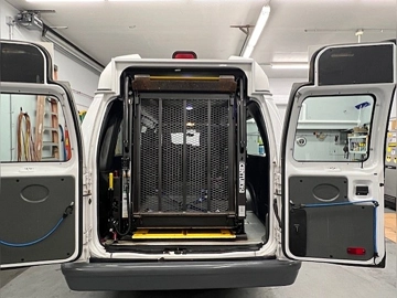 Picture of 2010 Ford E-250 ADA Passenger Van