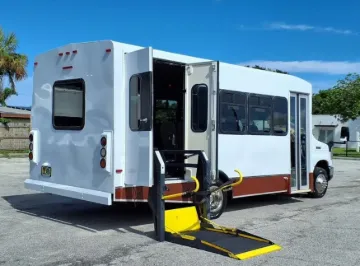 2014 Ford E-450 Eldorado ADA