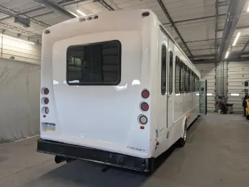 2013 International 40P ADA Shuttle