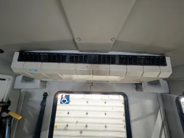 2013 International 40P ADA Shuttle