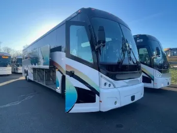 2016 MCI J4500 56-P Coach