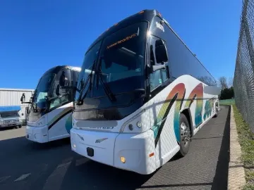 2017 MCI J4500