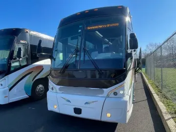 2017 MCI J4500