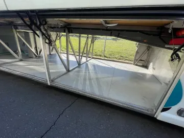 2017 MCI J4500