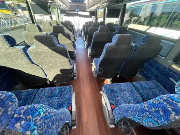 2017 MCI J4500