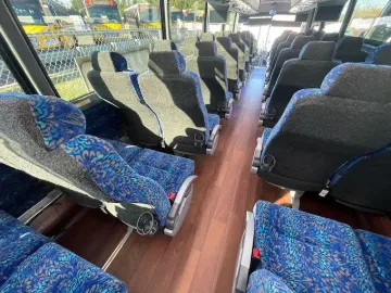 2017 MCI J4500