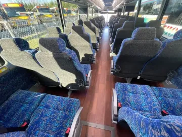 2017 MCI J4500