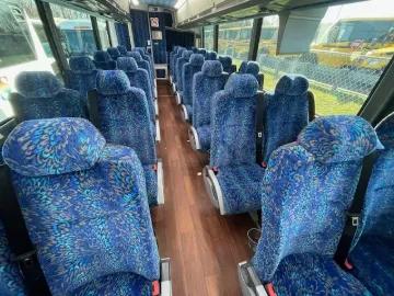 2017 MCI J4500