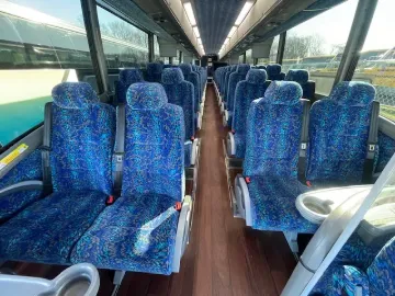 2017 MCI J4500