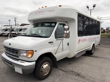 Picture of 2001 Ford E450 ElDorado Aerotech Shuttle Bus