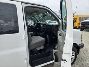 Picture of  2014 Chevrolet Express 1500 Passenger Van